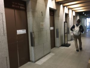 千代田区役所内部エレベーター