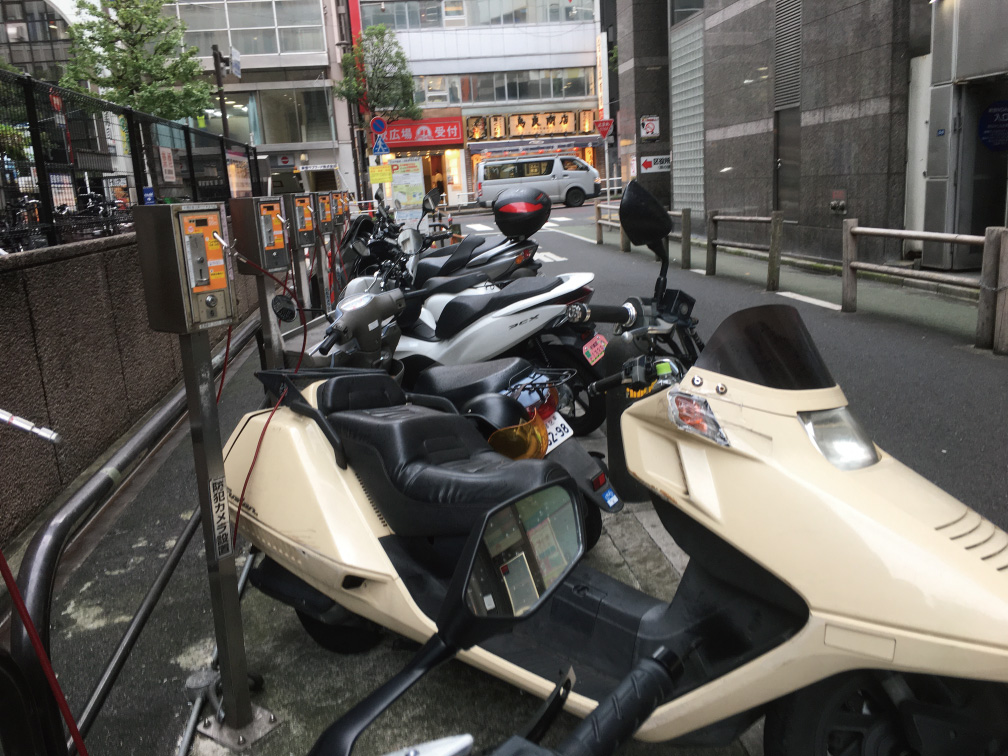 区役所経路上自転車等駐輪場 新宿