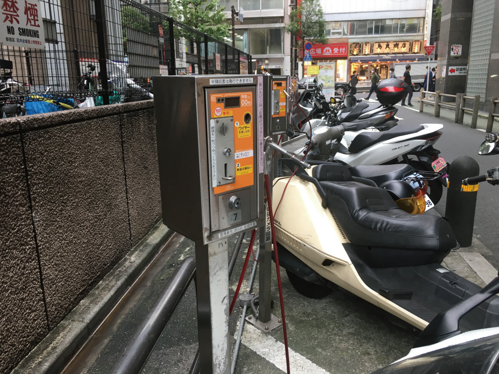 区役所経路上自転車等駐輪場 新宿