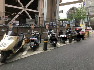 新宿区役所バイク駐輪場