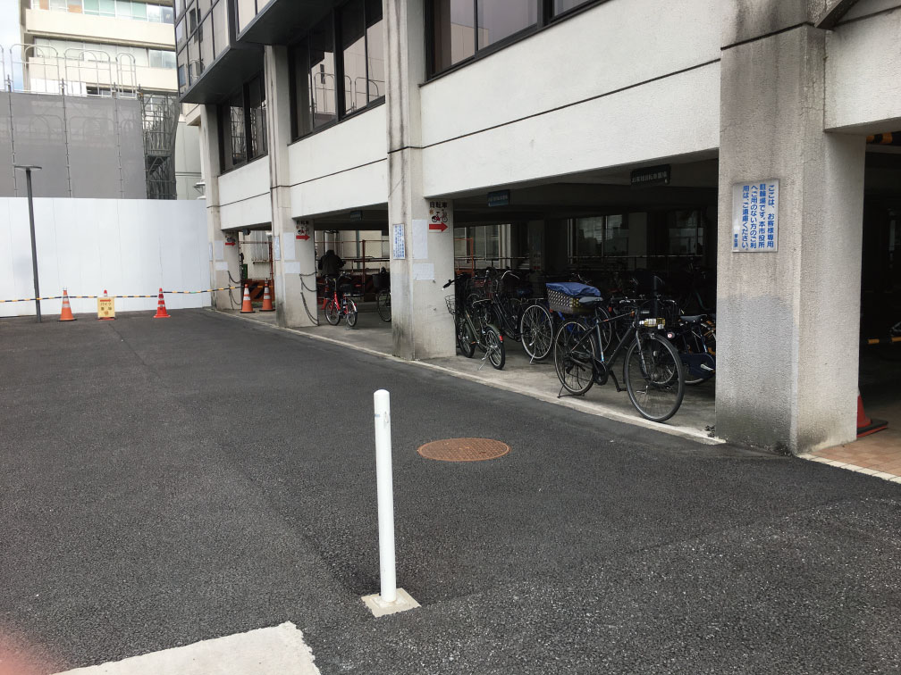 府中市役所自転車＆バイク駐輪場