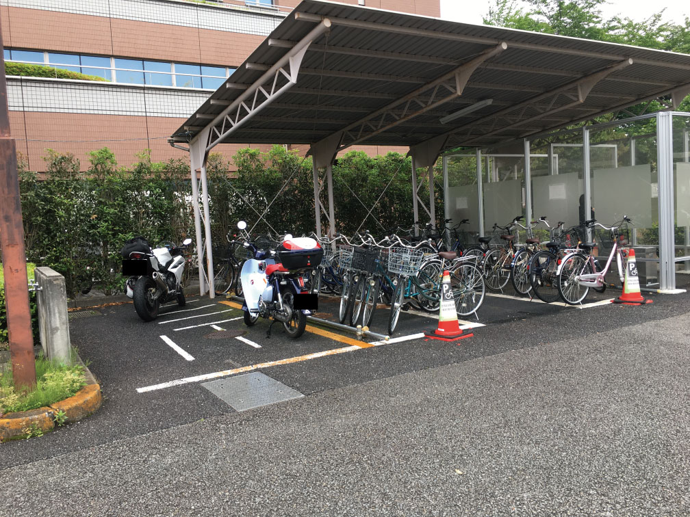 昭島市役所バイク置き場