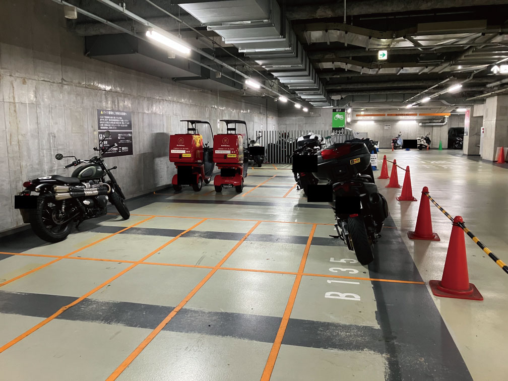 秋葉原UDXバイク駐輪場